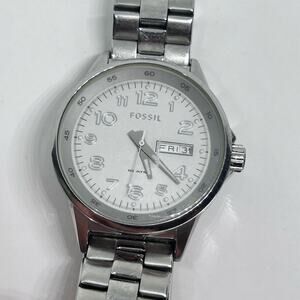 Fossil AM-4342 Silver Tone All Stainless Steel Women’s Watch Working New Battery